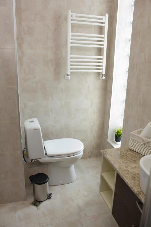 Sameba Bell, Luxury Apartment Tbilisi Buitenkant foto